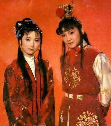 秘密全在莺儿送黛玉的一件东西里_贾母_宝黛_薛家