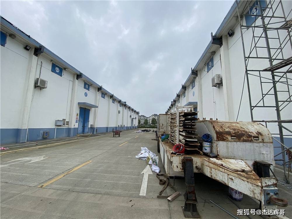 粮食储备库屋顶加盖拱形结构强化储粮环境