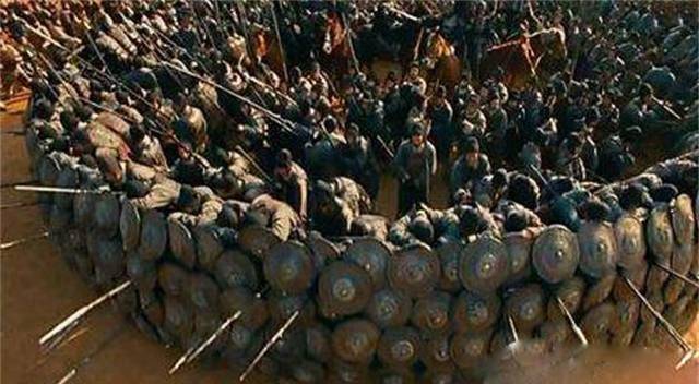 原创陆逊火烧连营700里后嚣张无比诸葛亮一阵法却吓得他抱头鼠窜