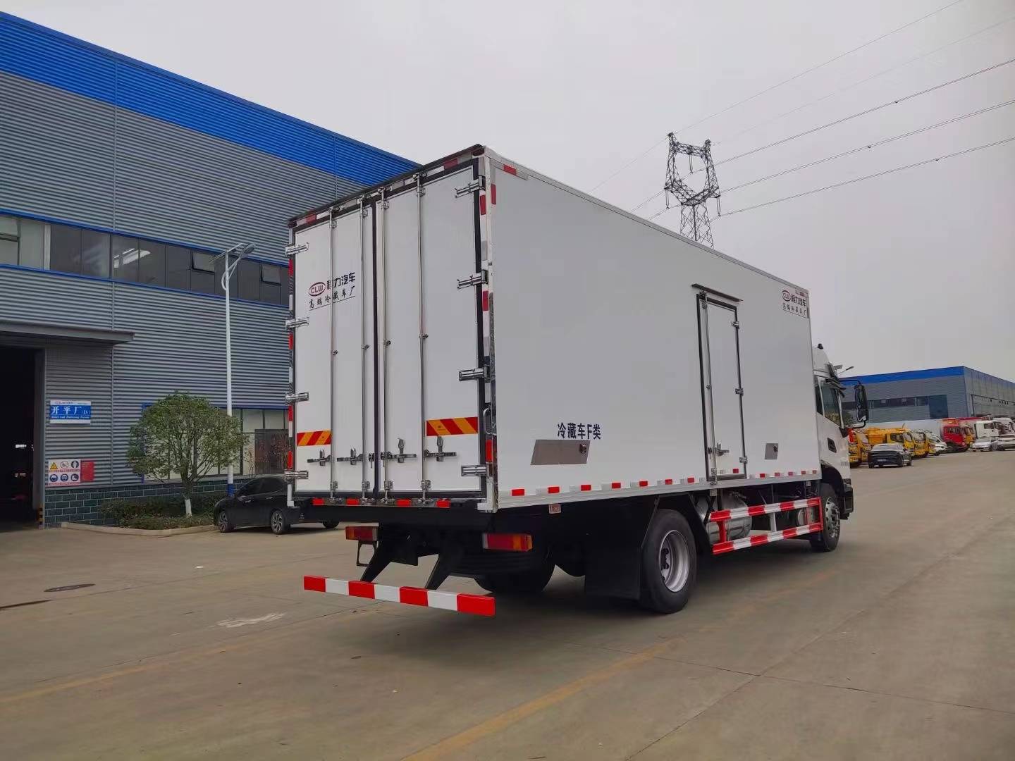 国六东风天锦kr 260马力冷藏车