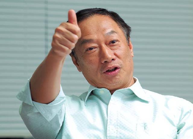 超越科技:郭台铭言论引发机器人战争热议