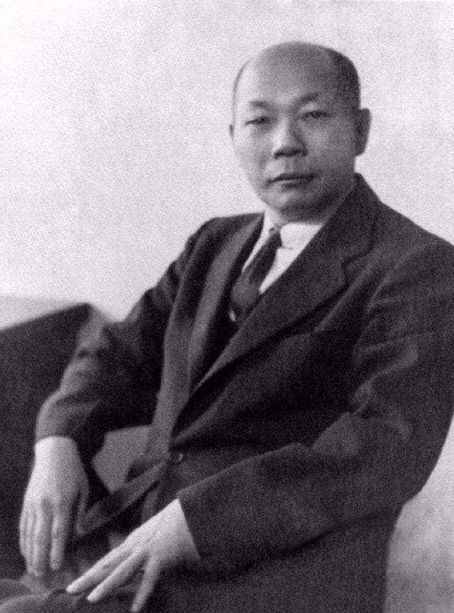 苦苦思索着解题思路,夜不能眠时,就翻阅资料度过漫漫长夜