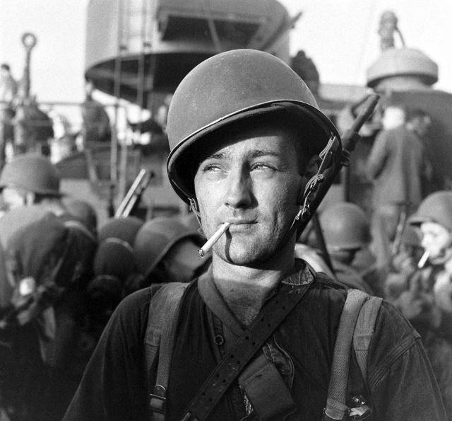 原创19391945年第二次世界大战10张经典照片展现了人类的真善美
