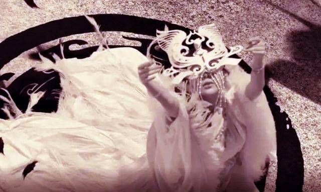 女丑,是我国传说中的神明,传说,女丑生下来就被太阳晒死了,为此,尧帝