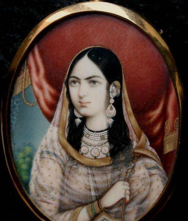 19年生14个孩子患产褥热死在产床泰姬陵背后是一个女人的惨剧