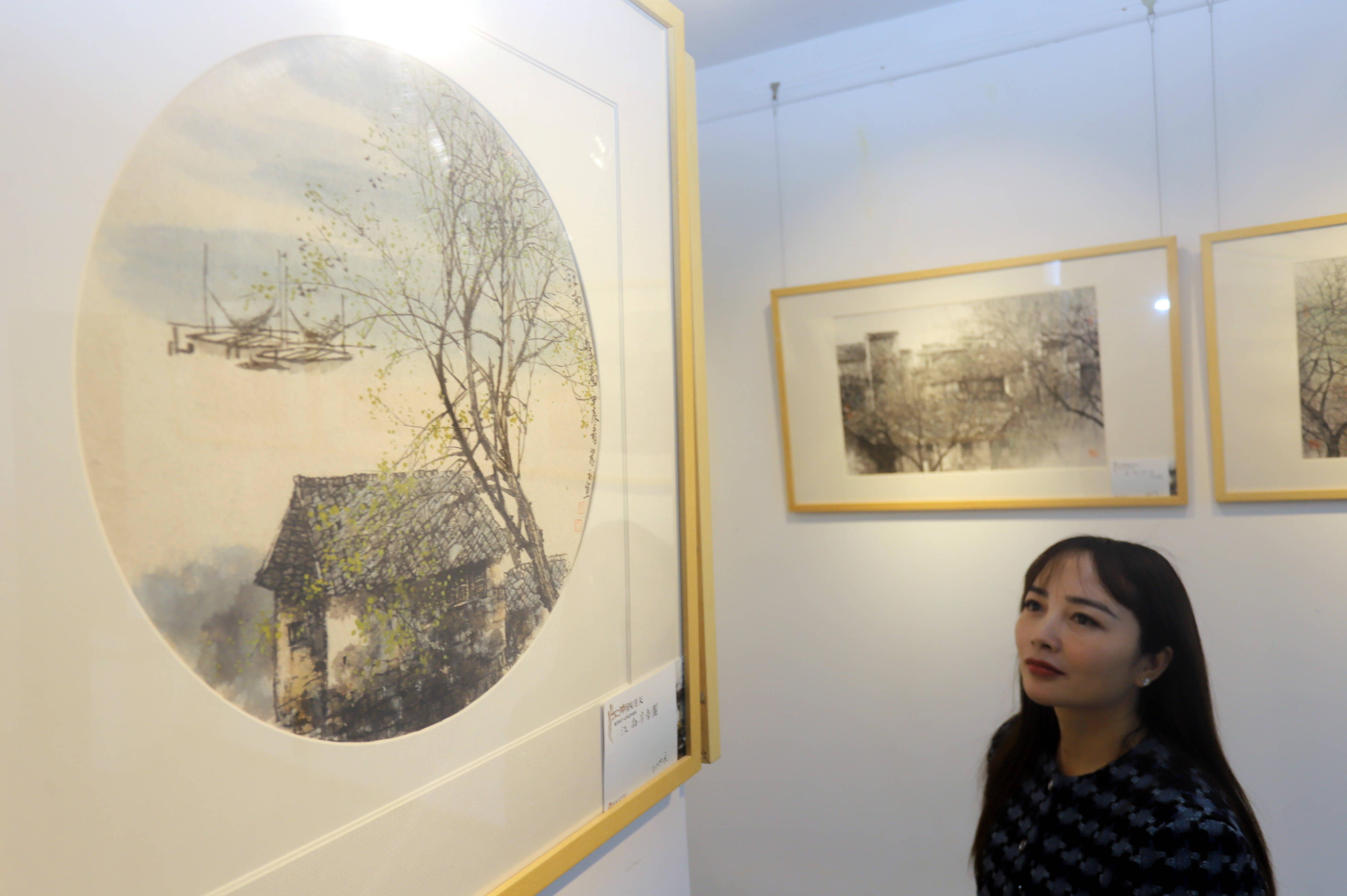 此次展览主办单位:李可染画院,国韵文华书画院,苏州彬龙美术馆;协办