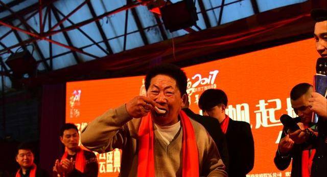 原创辣王李永志靠吃辣圈粉1200万得胃病后被资本抛弃现状如何