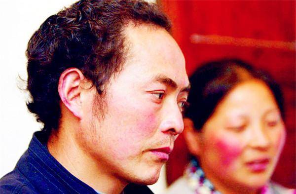 原创当年那个身背儿子遗体徒步25公里回家的父亲如今过得如何