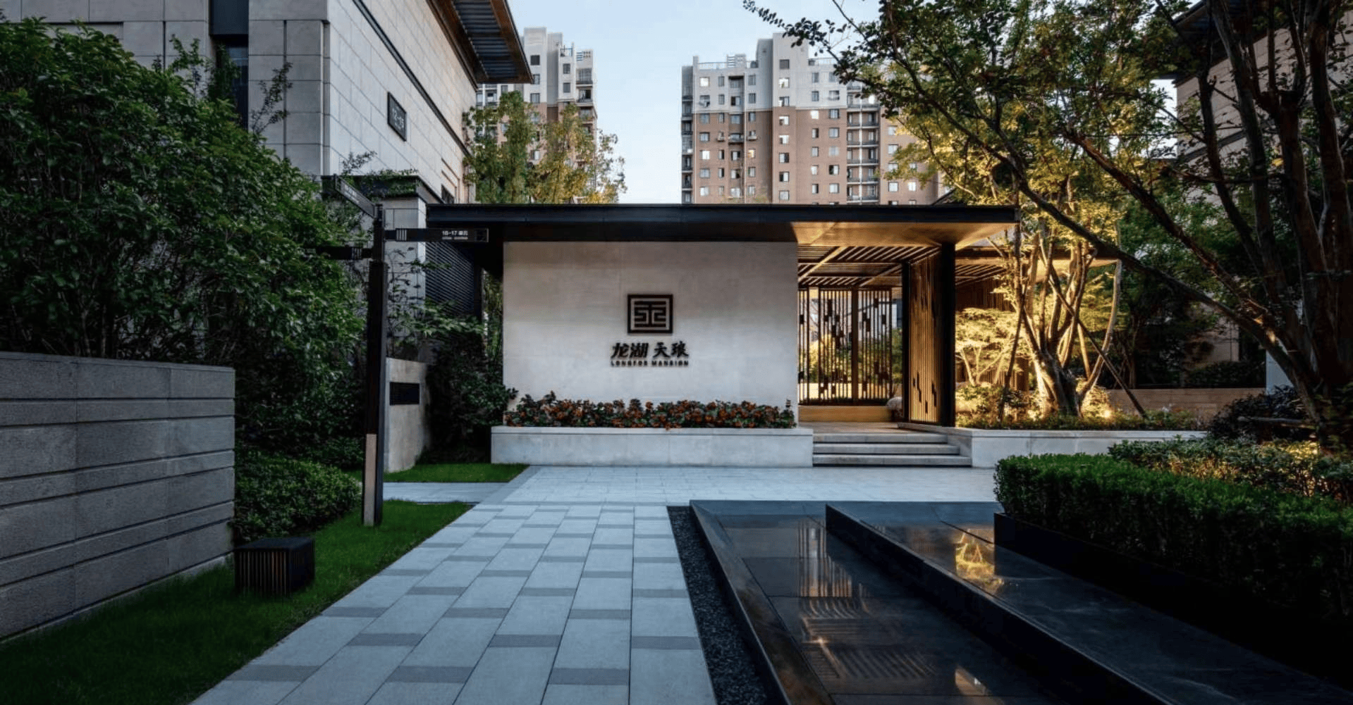 上海闵行马桥《龙湖天琅-宽境翡翠平墅》精装大平层-通燃气不限购!