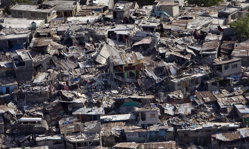 原创恶魔父子杜瓦利埃跪舔美国黑奴贸易屠杀国民彻底毁了海地