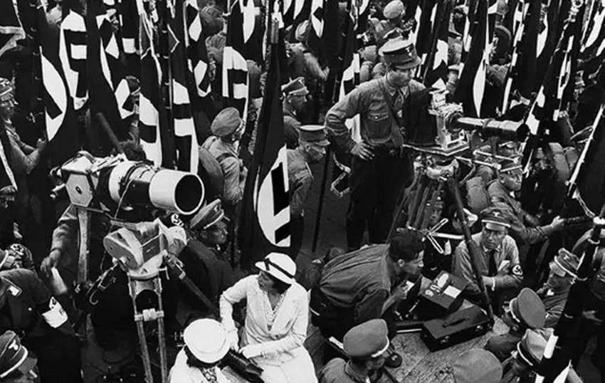 法西斯主义开始抬头的迹象出现在一战之后,当时整个世界陷入低谷.