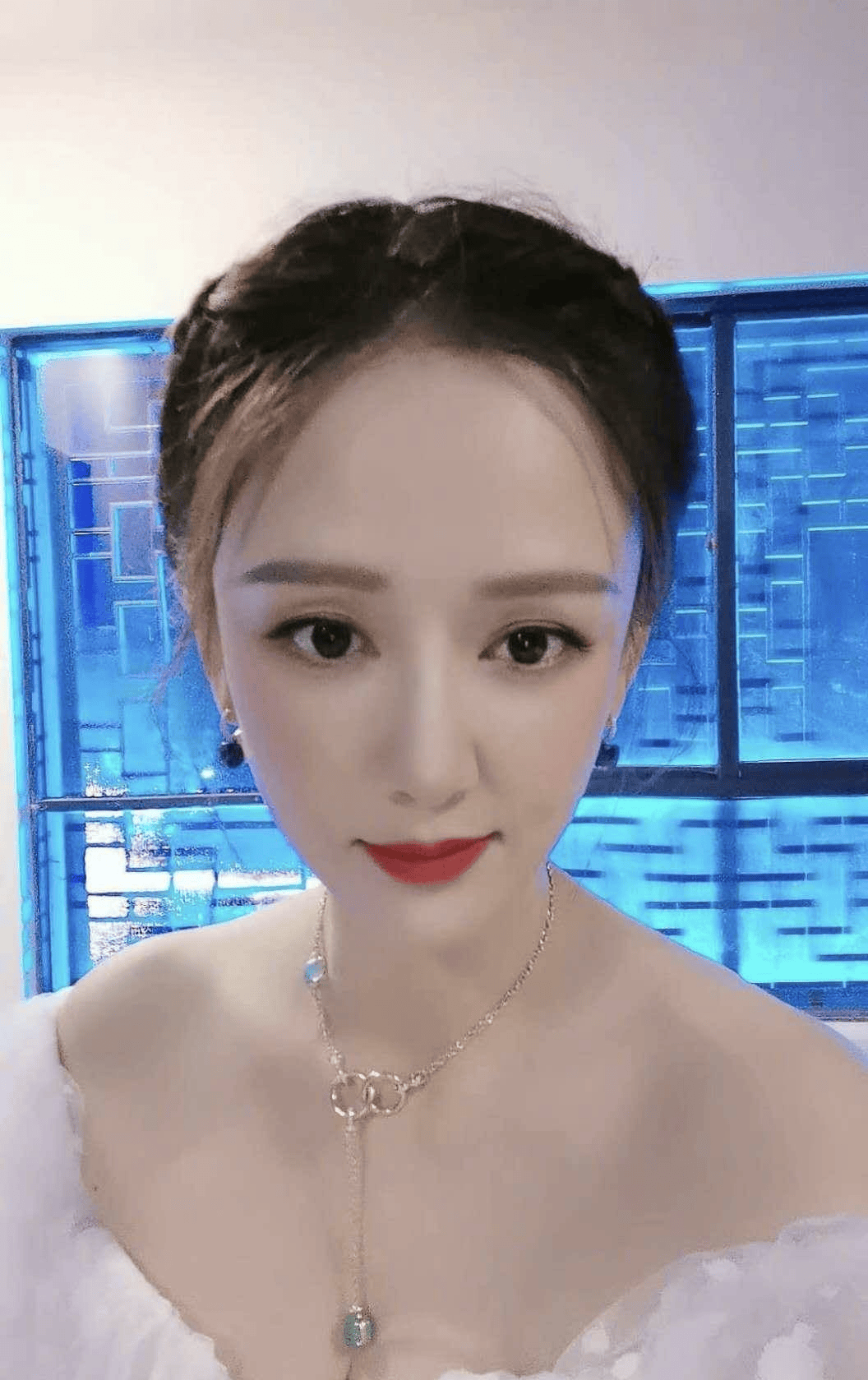 陈乔恩魅力爆棚,人间极品尤物让人顶不住!