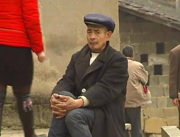 四川智障男子收养女婴23年后养女却要求断绝关系法院判决支持