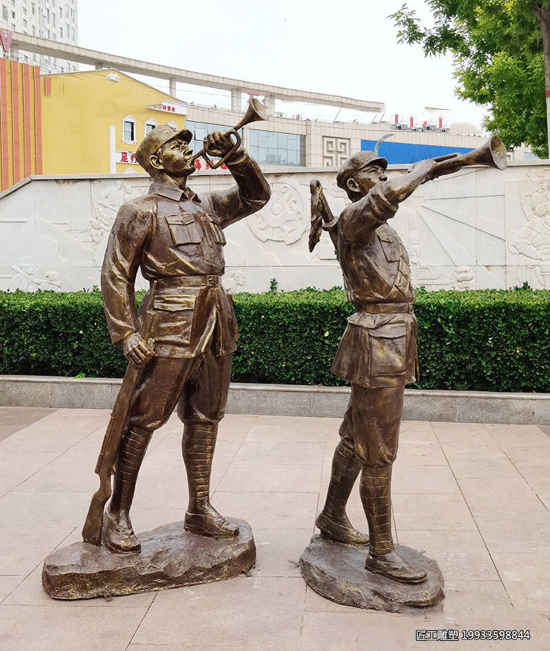 玻璃钢仿铜红军雕塑 广场公园景观人物装饰小品