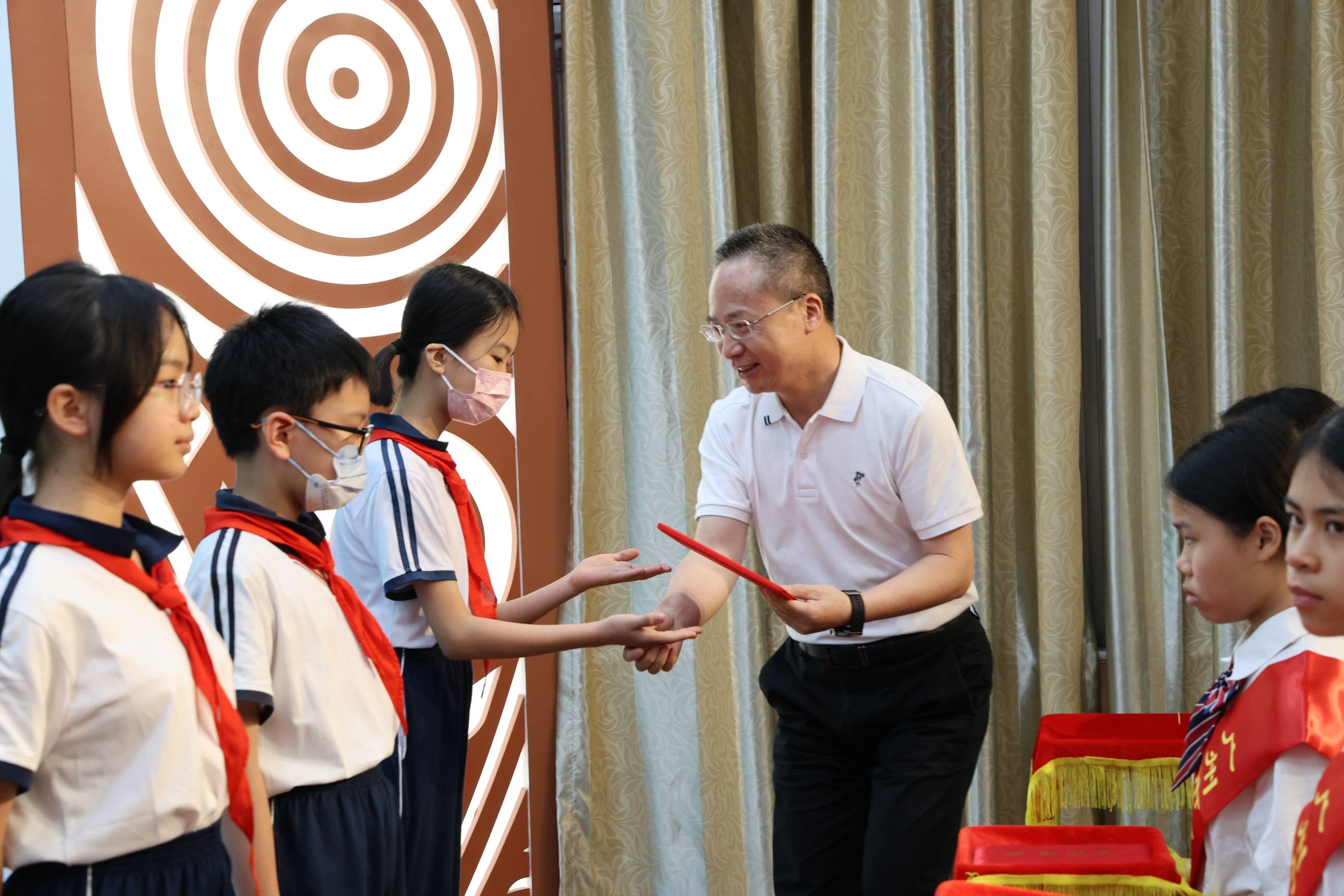 全球战塑,绿美海珠在行动 | 广州市九十七中晓园