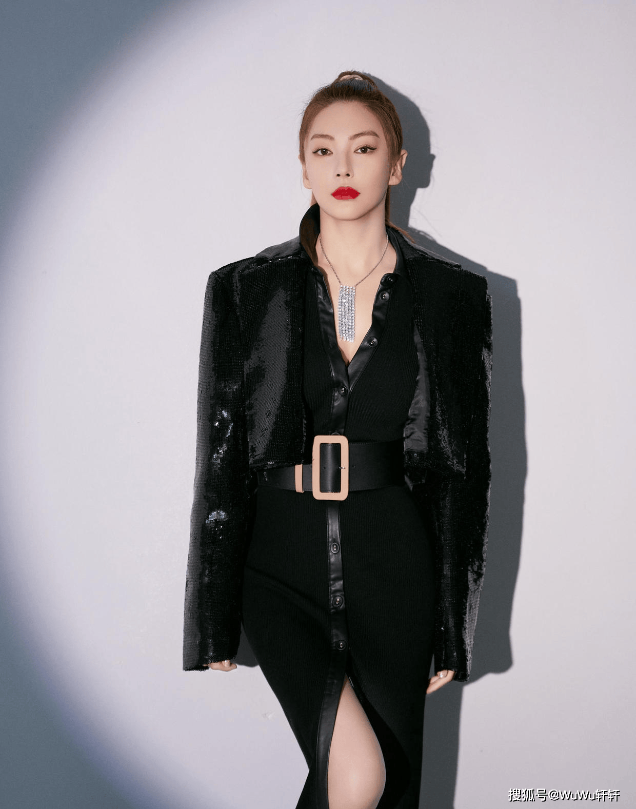 36岁张雨绮,这身材是真的绝!