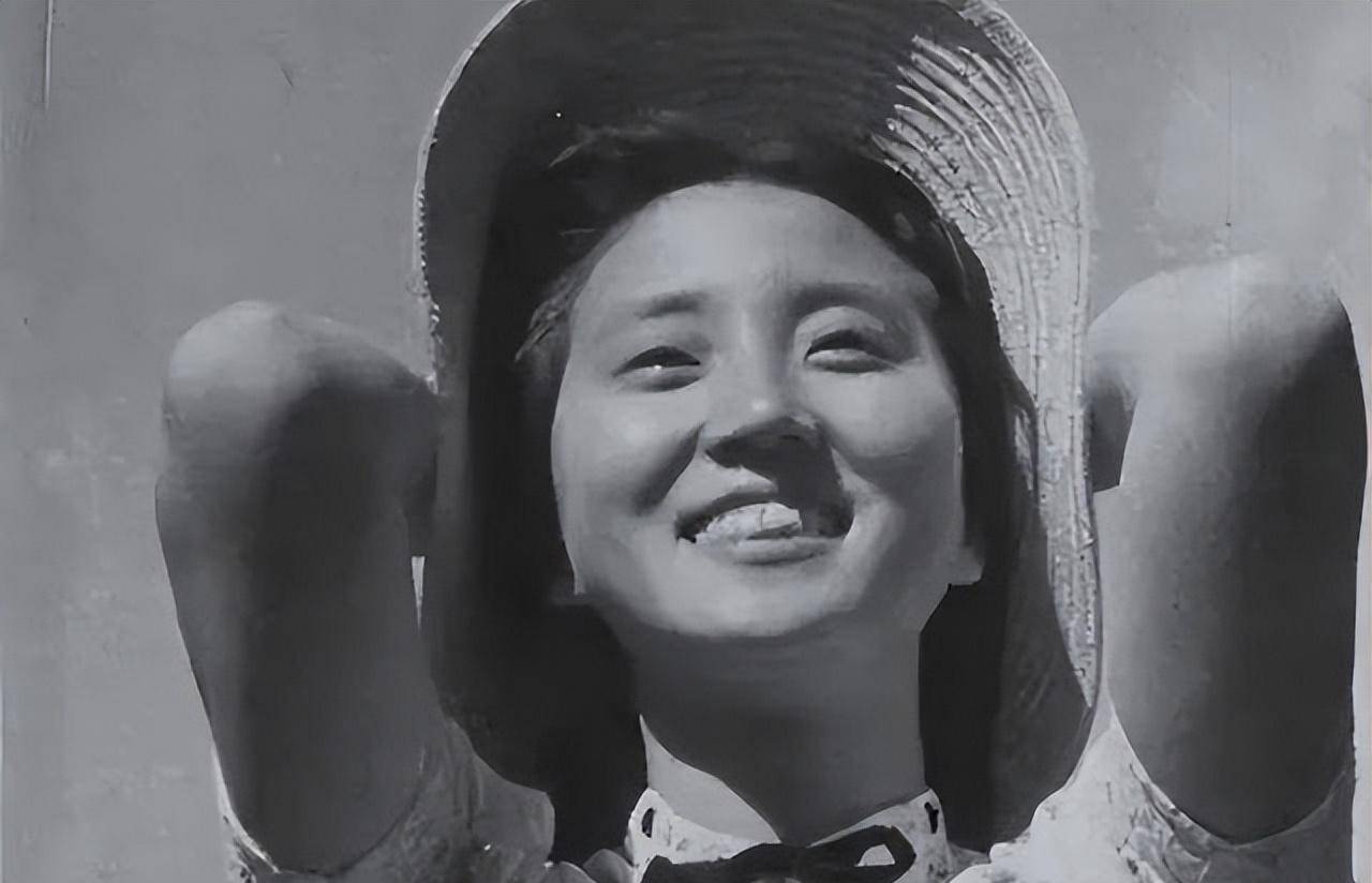 蒋英:丈夫是钱学森,学生是歌唱家李双江,她如何活成一代传奇?