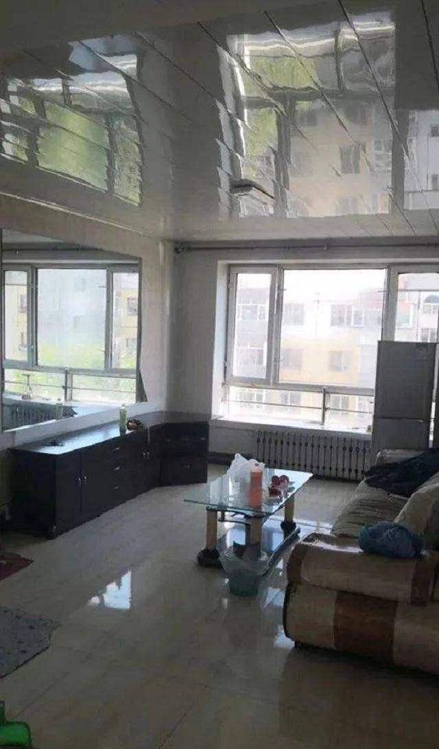 有人说甘肃玉门的房价只要两三千,李海就巴巴地跑去看.