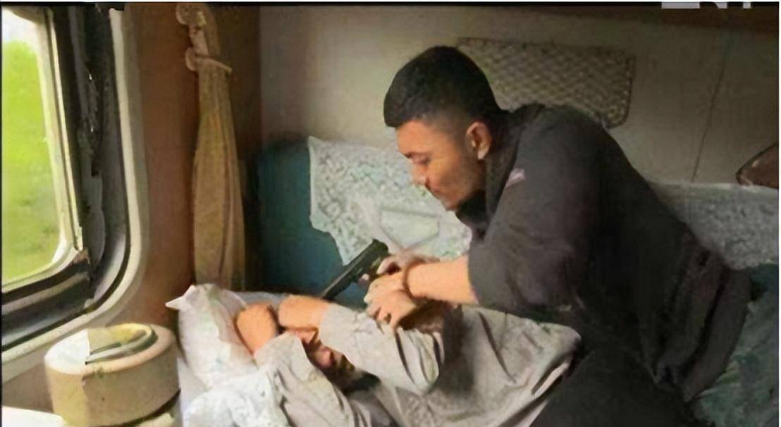 中俄列车大劫案:6天5夜抢劫奸辱,中央怒下批示,惊险跨国追捕