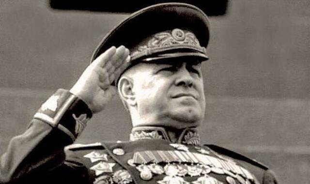 莫斯科保卫战期间,大批警察参军,街头出现哄抢现象_斯大林_政府_苏联