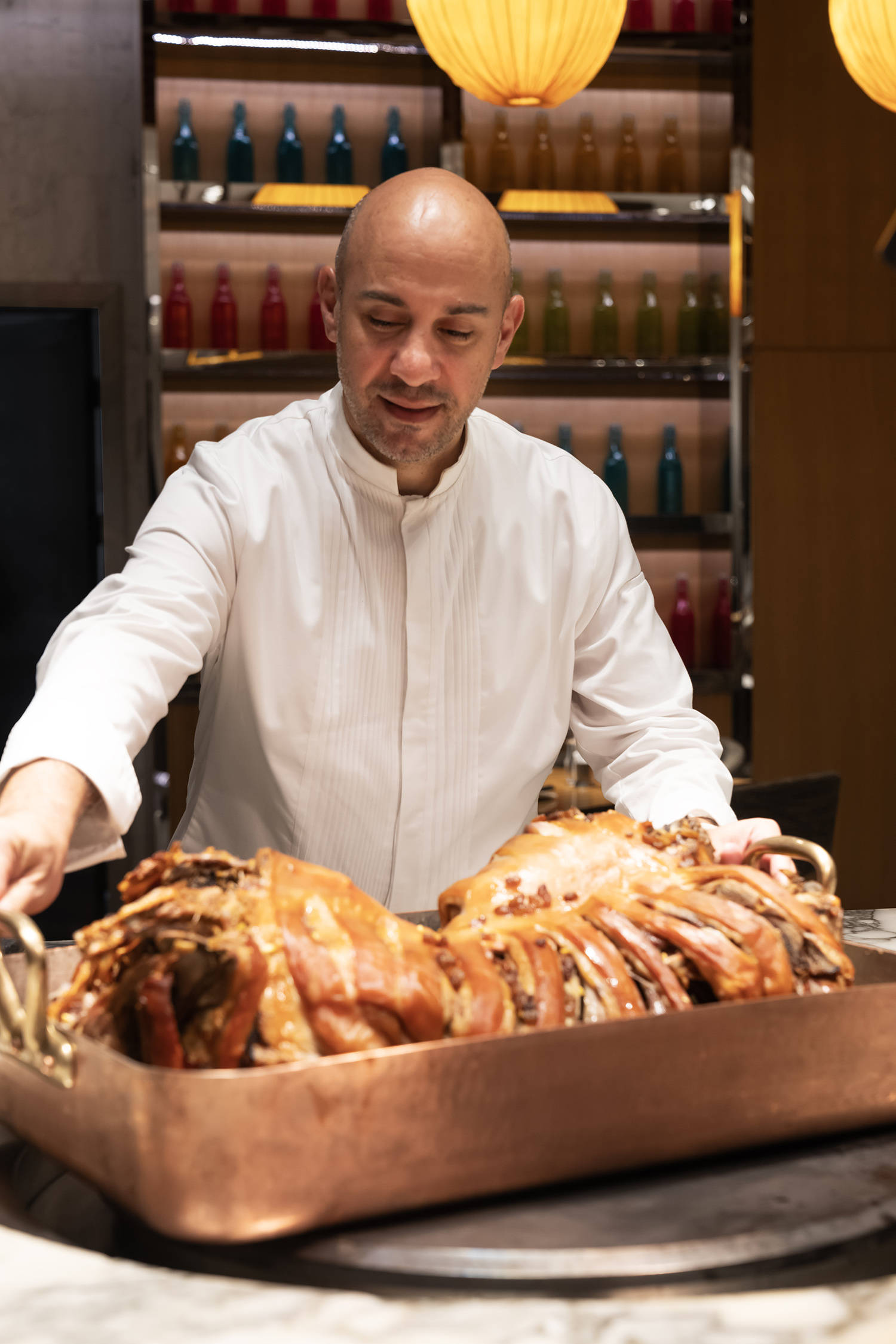 总厨ali el bourji,在番红花自助餐厅为游客带来原汁原味的迪拜美食
