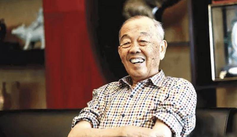 安踏创始人丁和木,坚持每天走1万步,为老家60岁以上村民发补贴_晋江_