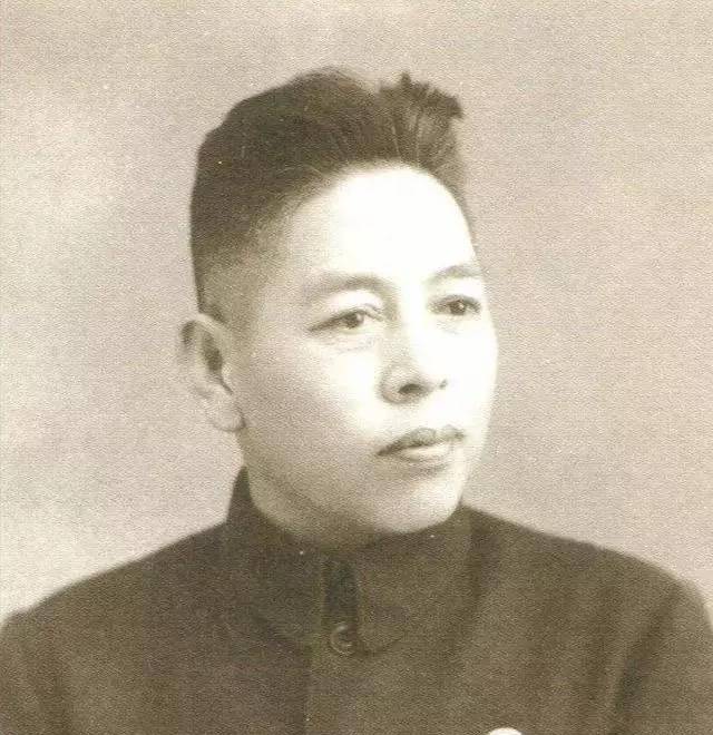弟弟是活佛,抗战时捐30架飞机,任甘肃副省长_马麒_拉卜楞寺_部队