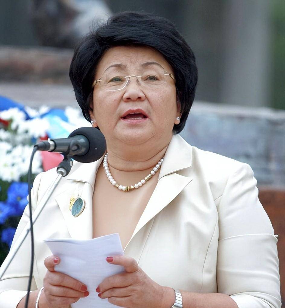 赶跑两任总统的女人,最后自己当上总统,最大愿望:与中国合作