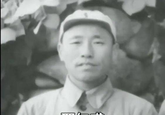 50年萧华刚调到北京,路边瞥见一小贩:这不是谋害黄骅的叛徒吗?