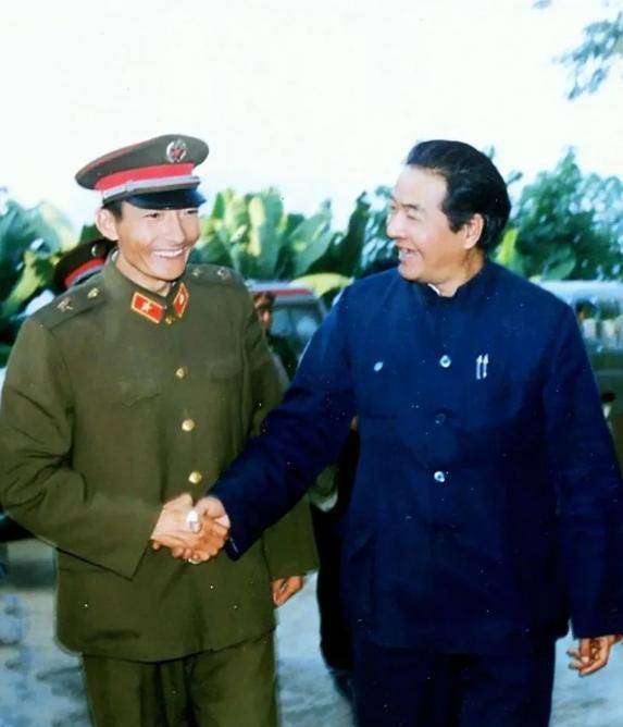 和志强:曾担任云南省长,一生清正廉洁,百姓难以忘怀,73岁逝世