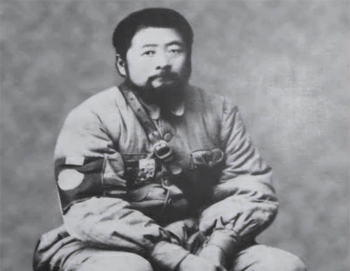 吉鸿昌遇刺:第二次见到带小孩的女人,感觉不对劲,想跑为时晚矣