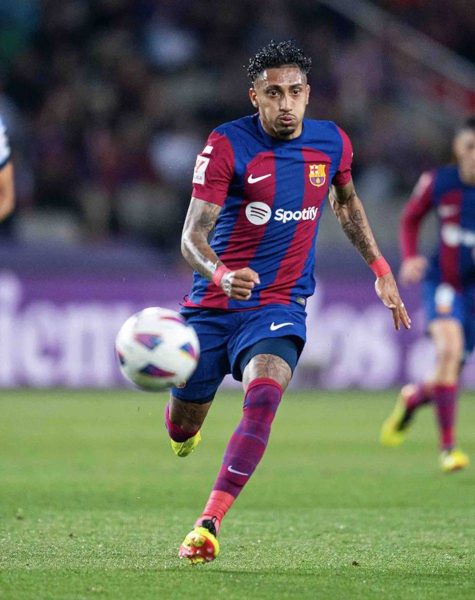 拉菲尼亚进球献巴西灾区 助巴萨关键战奏凯歌2比0战胜皇家社会_比赛_