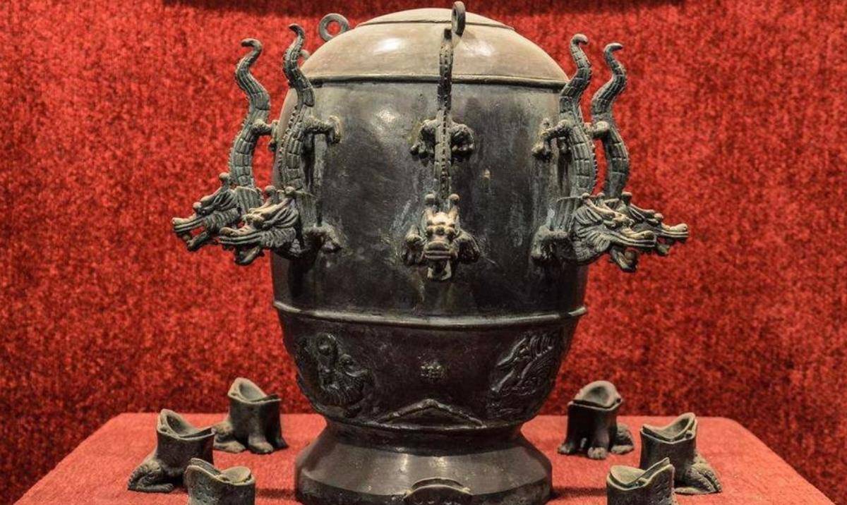 地动仪模型被赶出教科书,中科院院士表示:它还不如房梁下吊块肉