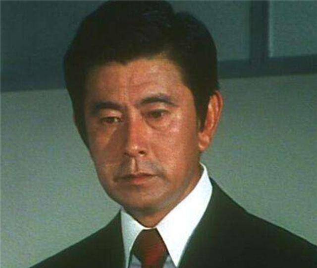 陪伴妻子40年,终在83岁去世那天另娶初恋:大岛茂的旷世之恋