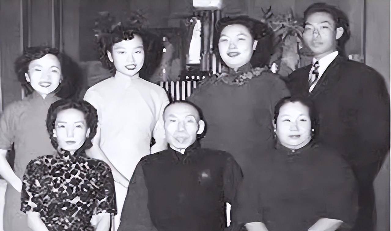 2017年回到上海后发现,父亲早已预知了丈夫的名字_杜美_香港_姚玉兰