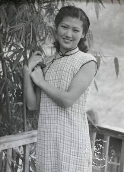 蓝妮是孙科的二夫人,她为孙科付出一切,可到头来只换来透心凉