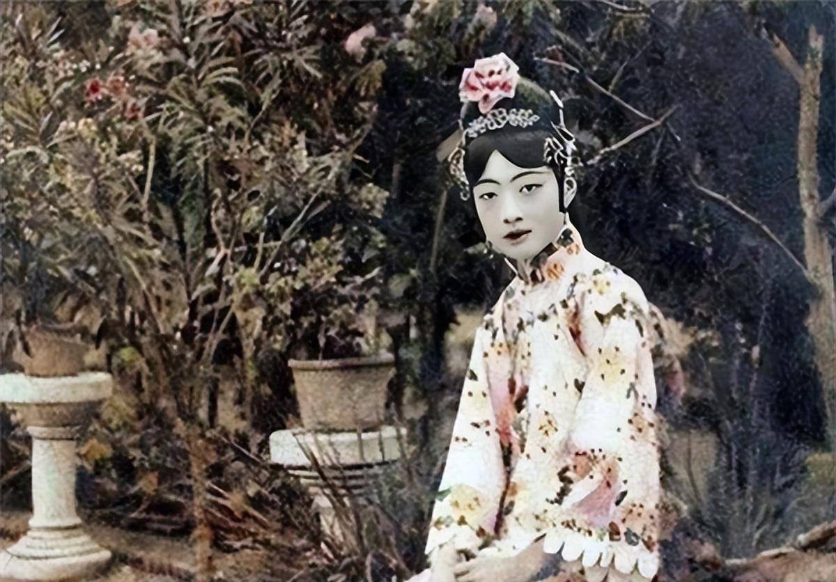 婉容被溥仪关在"猪圈"10年,被救时,她说的一句话令人无比心酸