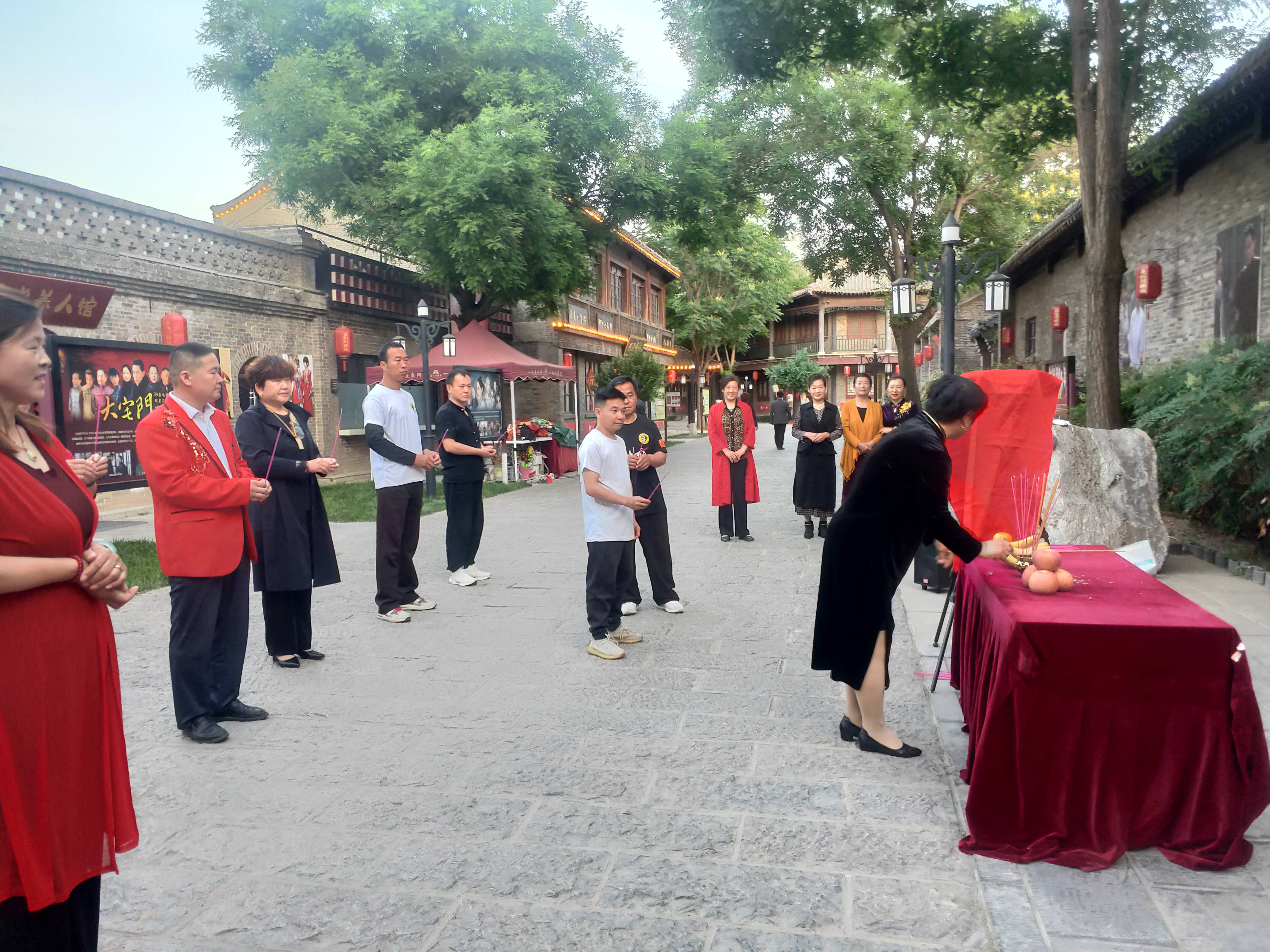 同一个电影聊城百部公益影片《承诺》在东阿影视城开机