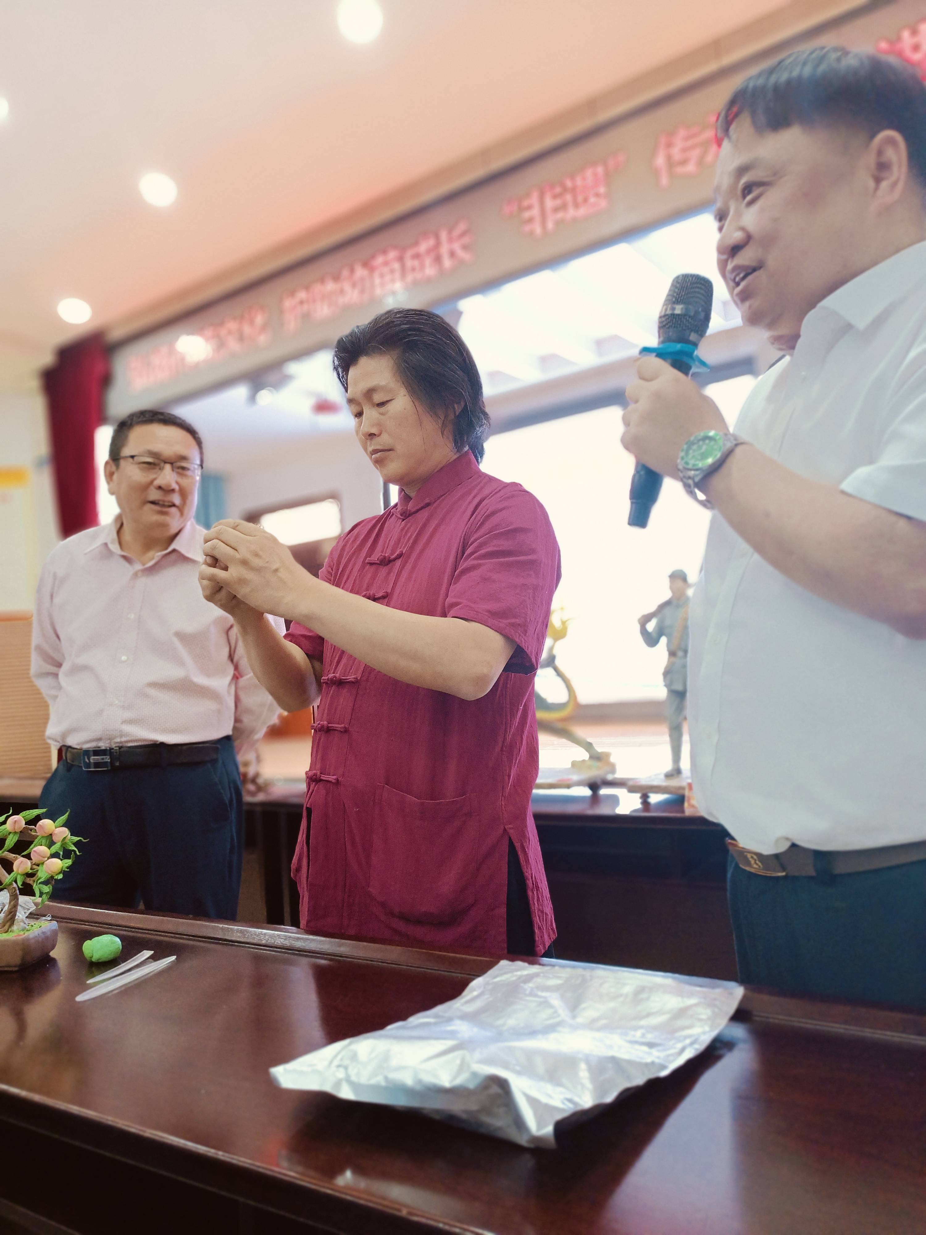 人高光彪孙氏正骨非遗传承人颍泉区政协孙常新委员工作室的陈李诺