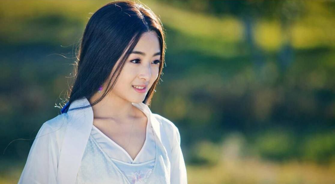 慧眼识英雄!她是千金小姐却对穷小子倾心相许,多年后他当了皇帝