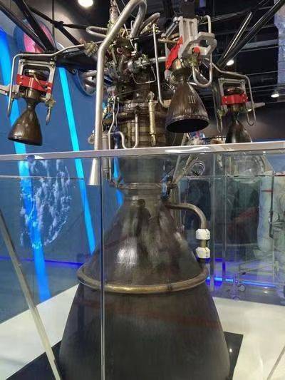 葛明龙:在近地轨道组装和并联的载人登火星航天器