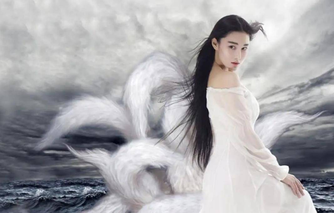 相传,大禹在涂山的时候遇到一只九尾白狐,九尾白狐变成一位漂亮的女孩