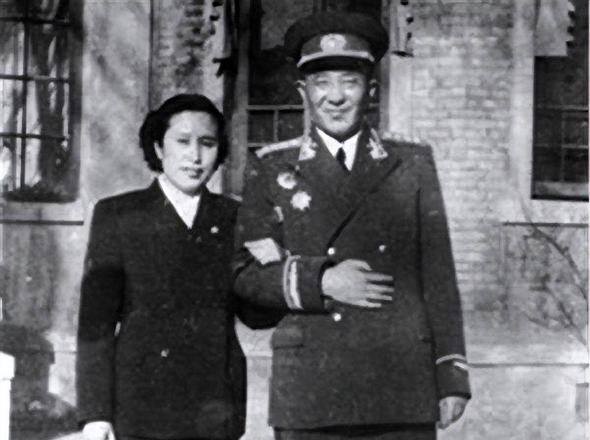 郝治平:19岁结婚,丈夫后来是大将,今年100岁仍健在,子女很牛