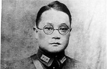 刘湘的"神军"模范师,打仗靠扶乩,行军靠算卦