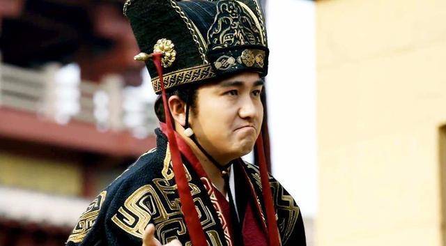 晚年比天子地位还高,他竟是司马懿一家成就帝业的"背后高人"