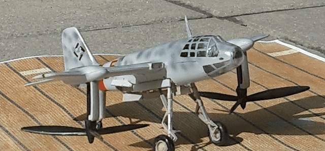 与苏联解体一同落幕的先进飞行器,苏版鱼鹰:米-30倾转旋翼机