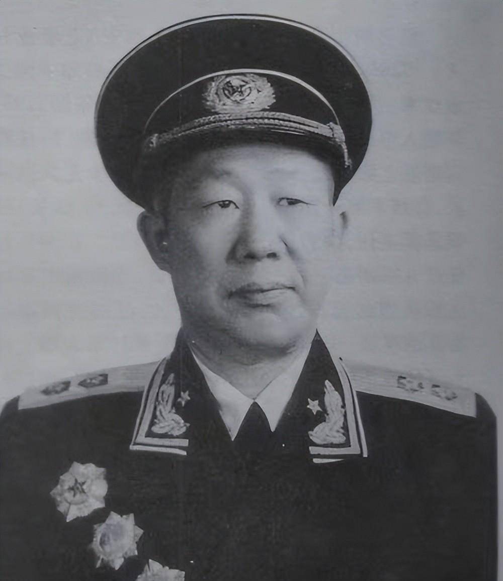 1949年首批205位师长,仅有一野和四野的8位师长在55年被评为中将