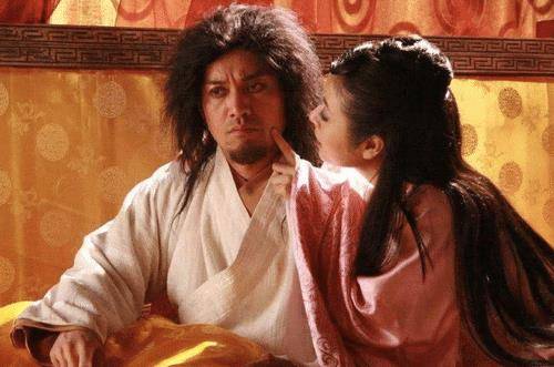 隋炀帝杨广,是历史上比较有争议的一位皇帝,但这不影响他好色的名声.