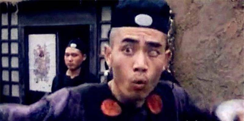 民国津门一混混,诨号"铁头太岁",结果被打了个"万朵桃花开"