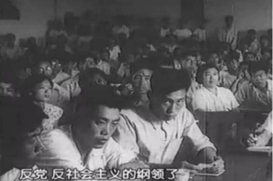 那些人得到了这些话之后十分高兴,马上就根据徐洪慈曾经对自己女友